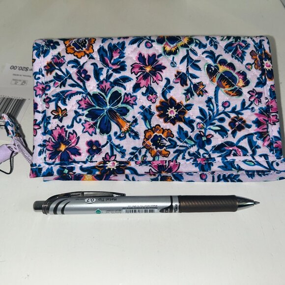 Vera Bradley Mini Trapeze Cosmetic bag - Picture 6 of 6